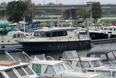 Choosing a motorboat for sea cruising