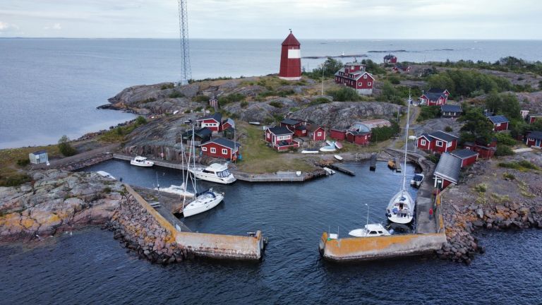 Information - Winner - Hävringe from west by Paul Hampden Smith (drone DJI FC7303)